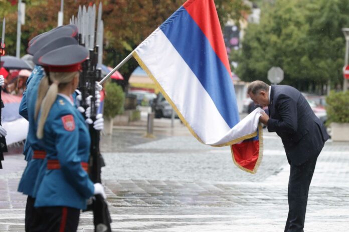 Dan srpskog jedinstva, slobode i nacionalne zastave Dodik zastava 1