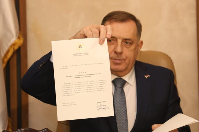 Predsjednik Dodik potpisao ukaze 4