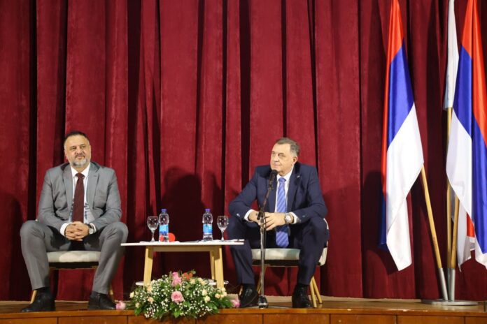 Dodik Derventa razgovor sa gradjanima 3