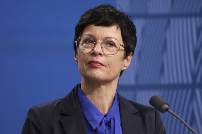 Marta Kos