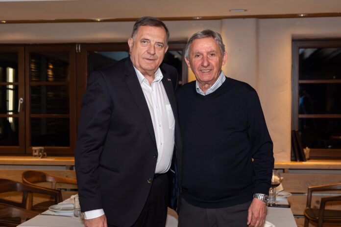 Dodik sa Pesicem