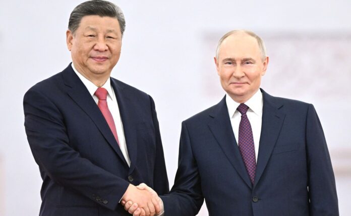 Si Djinping i Vladimir Putin u Moskvi 1