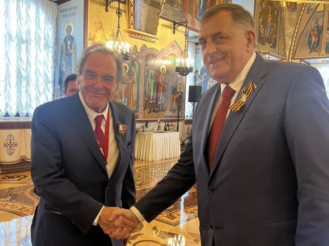 Stoun Dodik