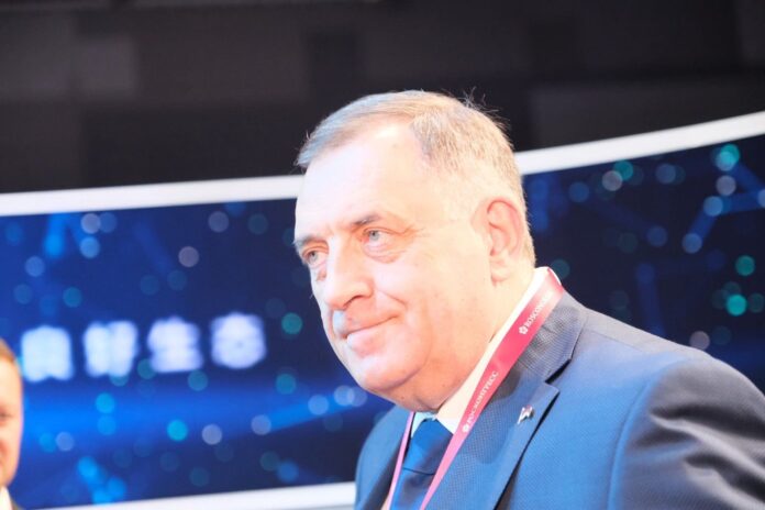 Ekonomski forum Sankt Peterburg Dodik 1