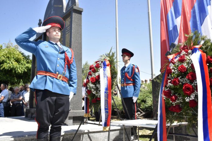 Služen parastos i položeni vijenci na spomen-obilježje povodom 33 godine od vojne operacije Koridor 92 5